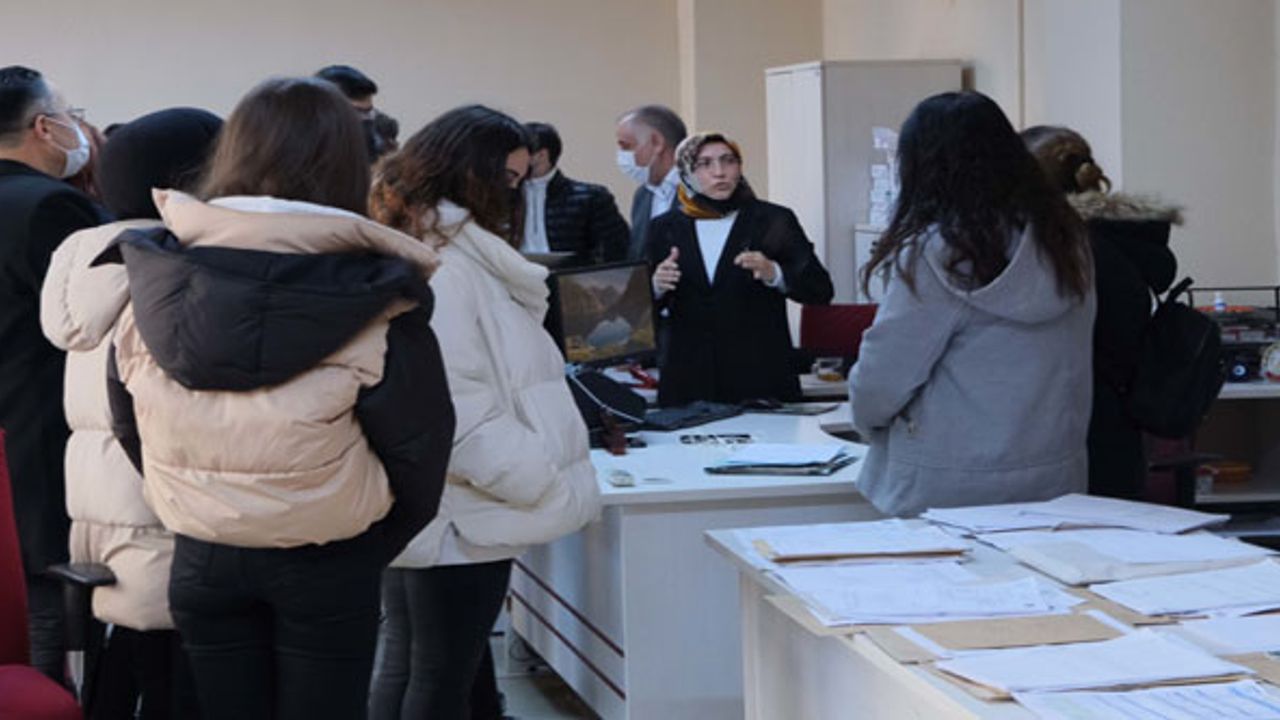 Lise öğrencileri Sosyal Güvenlik Kurumunu Ziyaret etti