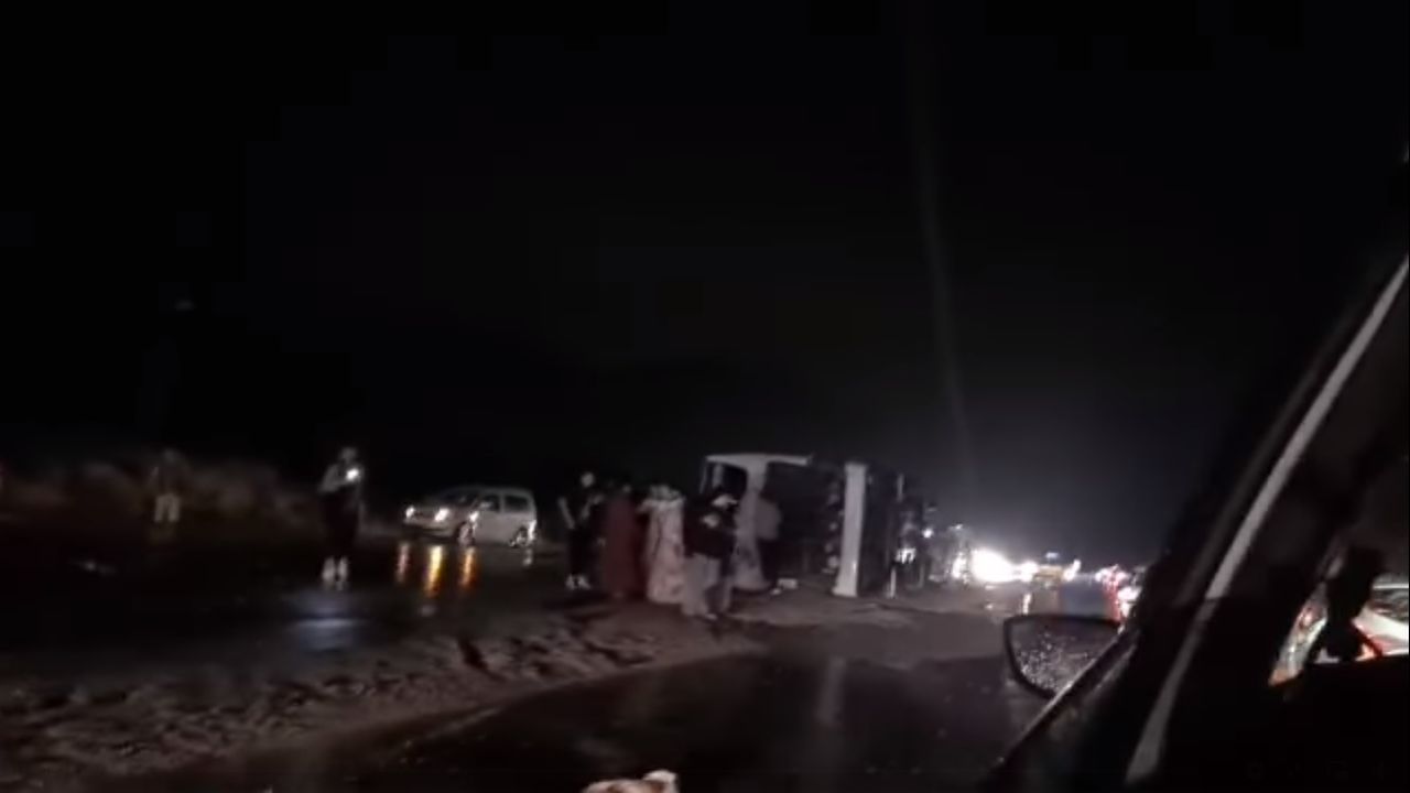 Denizli'de zincirleme kaza! 3 kişi hayatını kaybetti, 50 kişi yaralandı