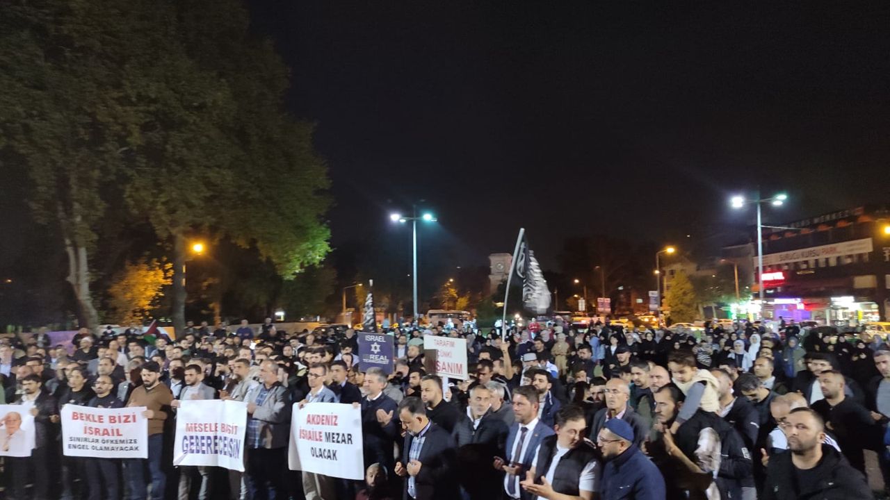 Anadolu Gençlik, Siyonist İsrail'in katliamları karşısında ayağa kalktı