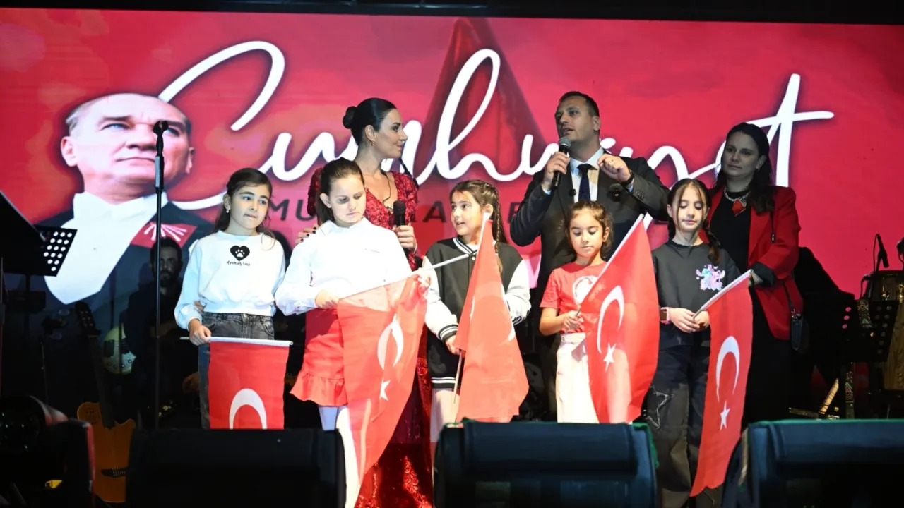 Bornova'da 29 Ekim coşkusu