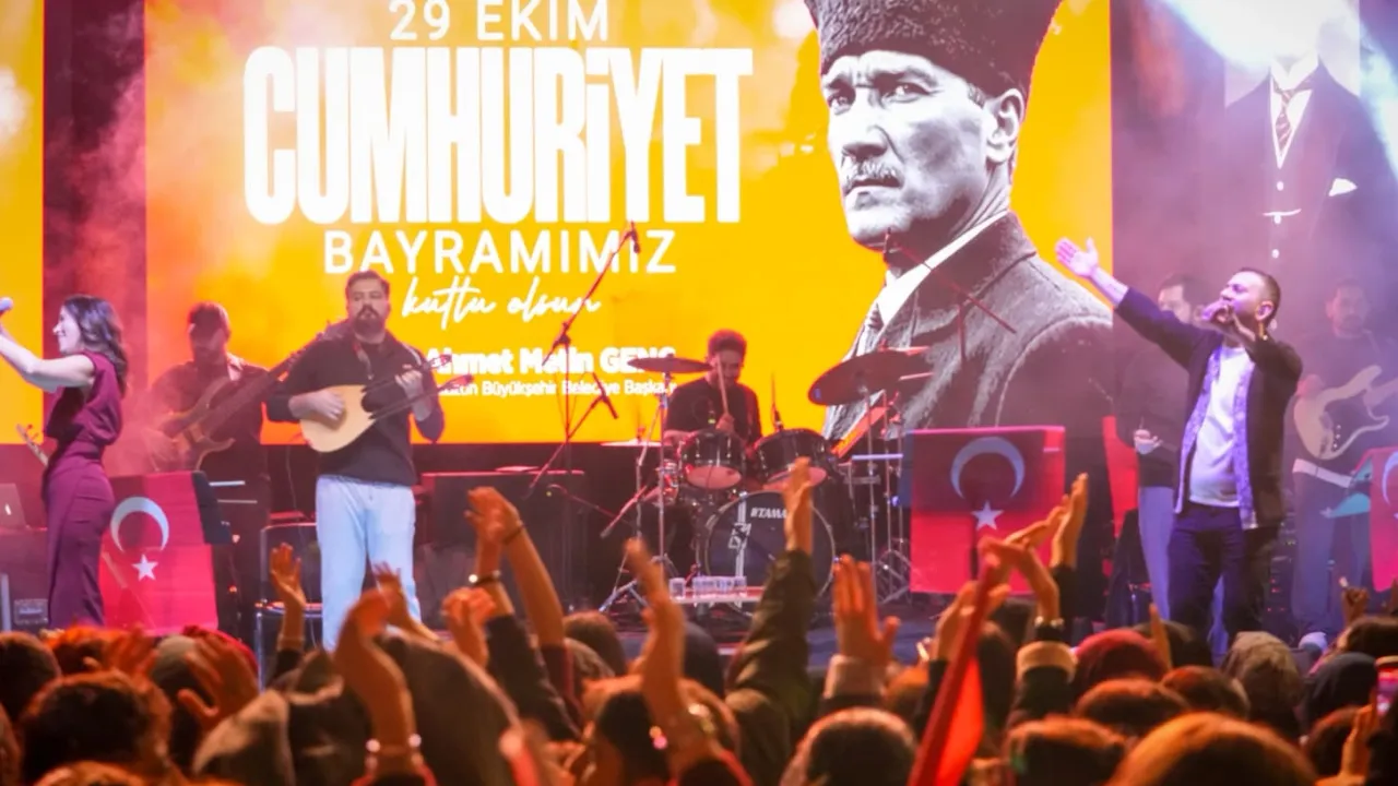 Cumhuriyet Bayramı'nda Trabzon'da İmera rüzgarı