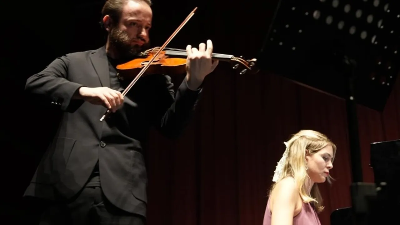 Eskişehir'de 'Film Gibi Bir Gece' oda müziği konseri izleyicilerle buluştu