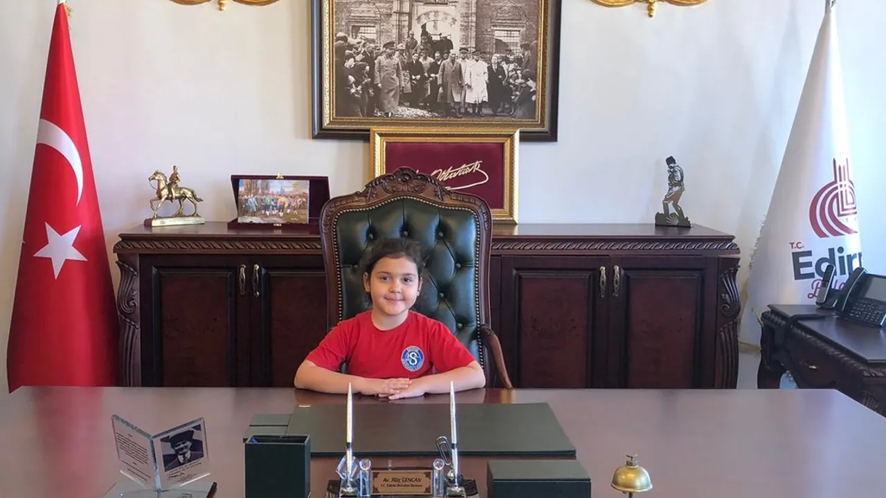 Gencan makamını Uzunköprü'lü minik Seray'a teslim etti