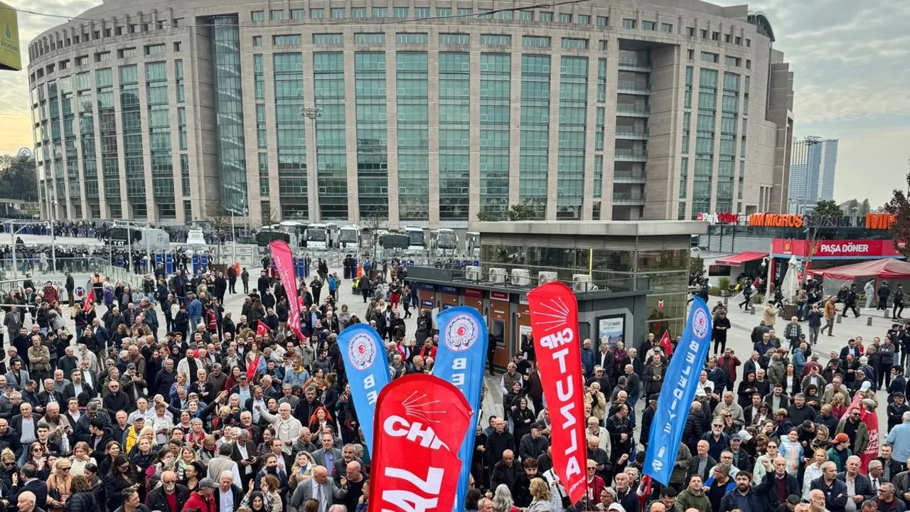 İmamoğlu Çağlayan'da 'casusluk' soruşturmasında ifade veriyor