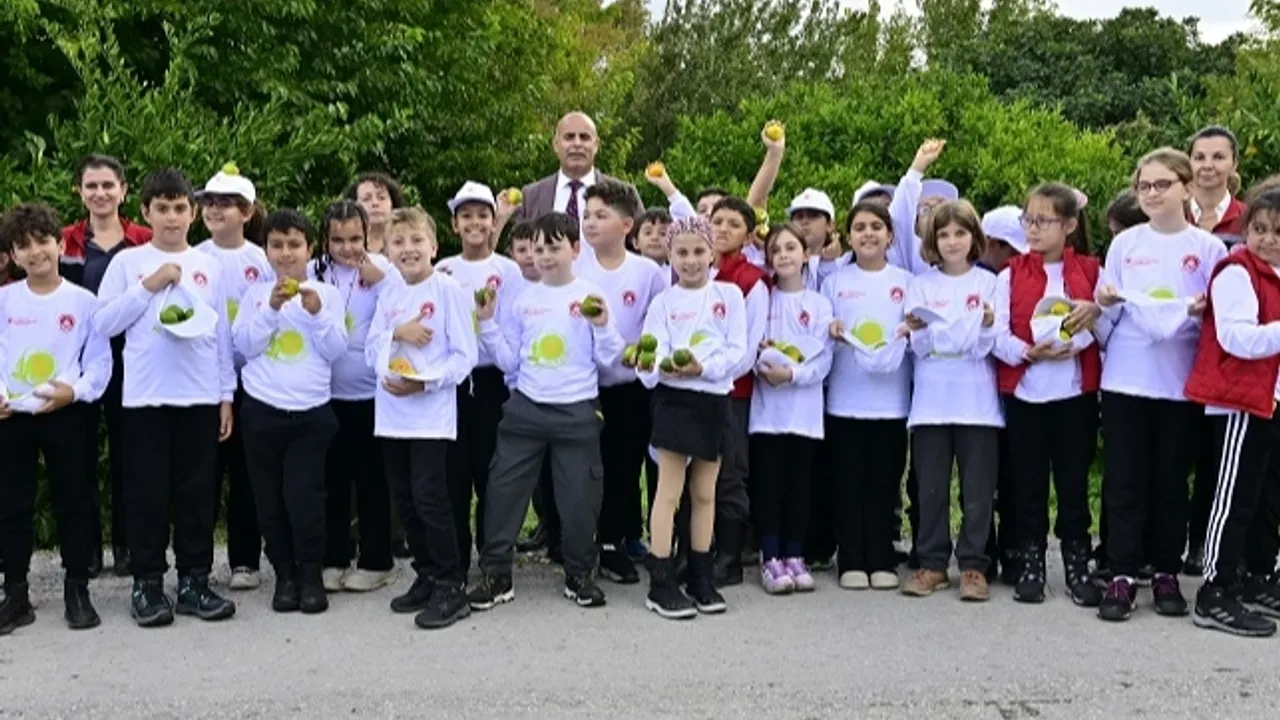 İzmir'de çocuklar tarımı lider kampta öğreniyor