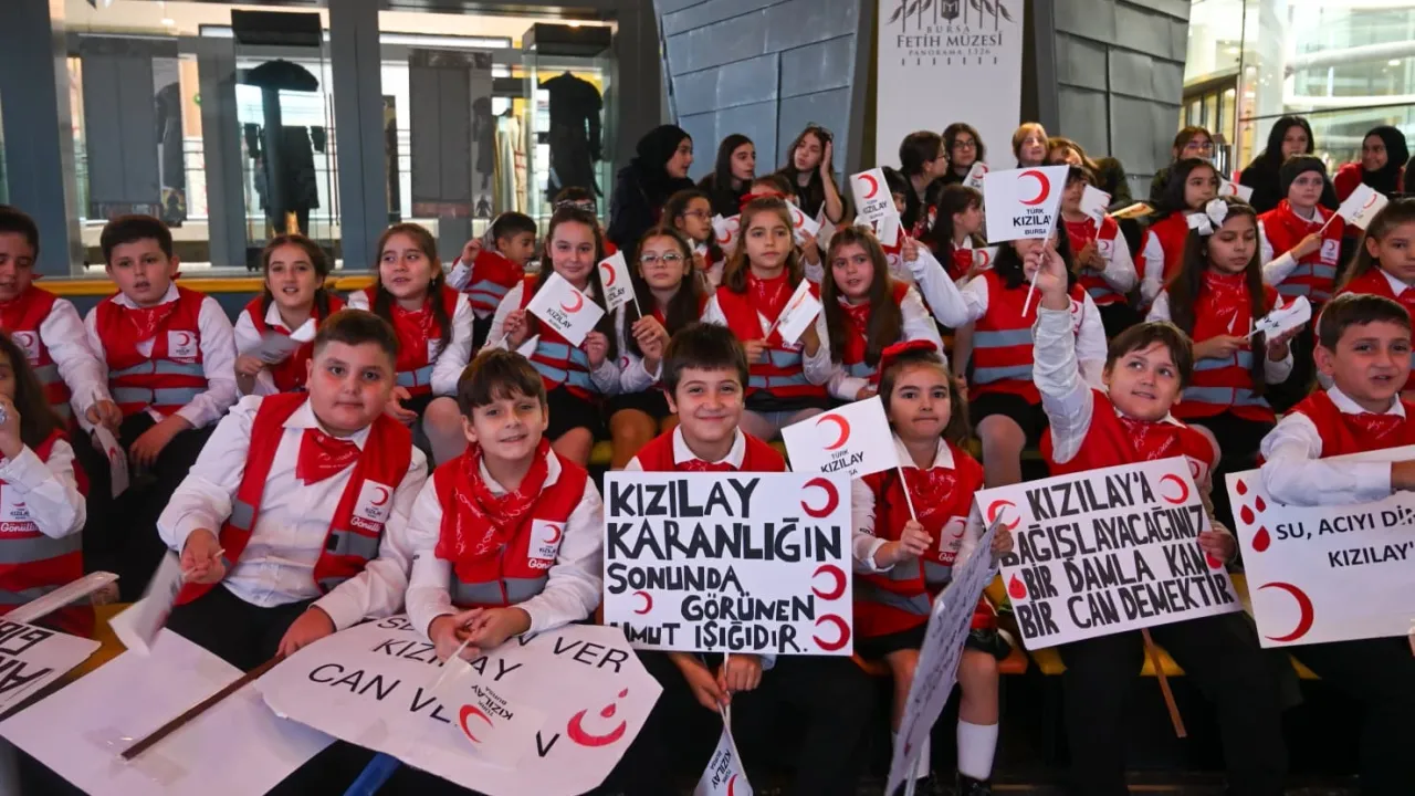 Kızılay Haftası'na Bursa'dan coşkulu başlangıç