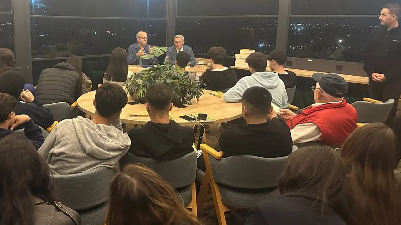 Kocaeli'de Çayırova Kitap Günleri'nde 'Nezaket' söyleşisi