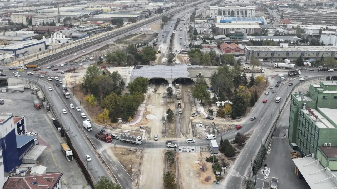 Konya Marangozlar Köprülü Kavşağı'nda çalışmalara devam