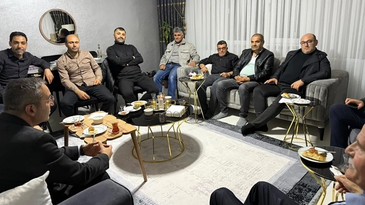 MHP'den 'Hayırlı Günler Komşum' ziyaretleri başladı