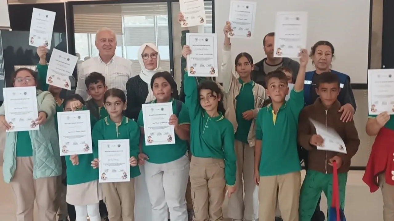 Muğla'da minik tadımcılara zeytinyağı eğitimi