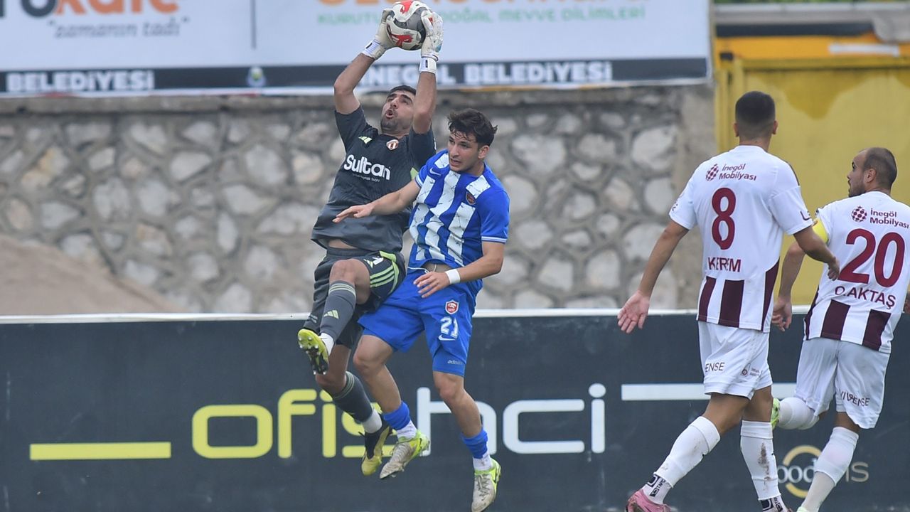 İnegölspor Sahasında Kepezspor'u 3-0 Mağlup Etti