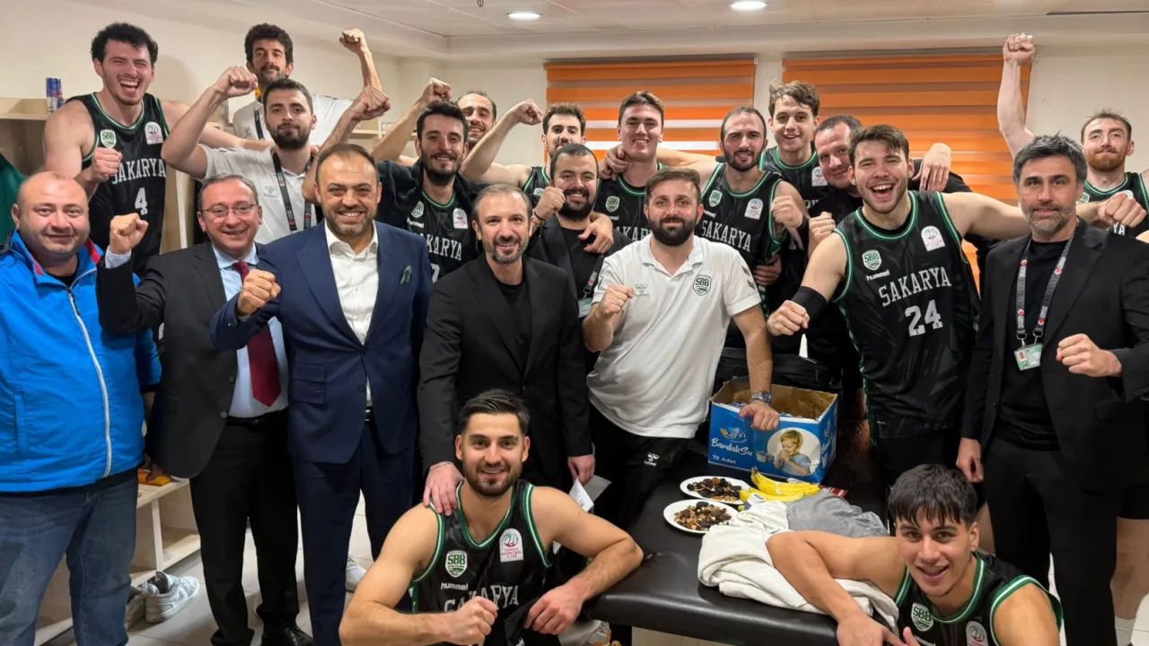 Sakarya Büyükşehir Basketbol Ankara'dan galibiyetle döndü