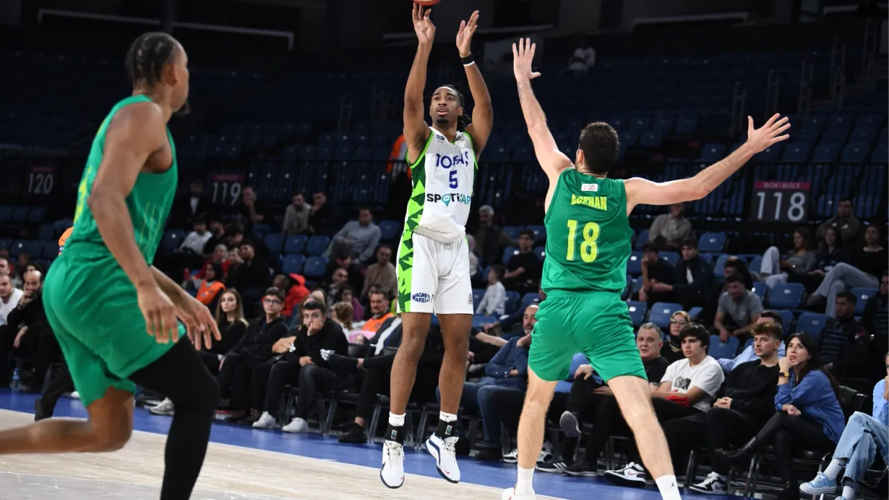 Tofaş Esenler Erokspor'a mağlup oldu