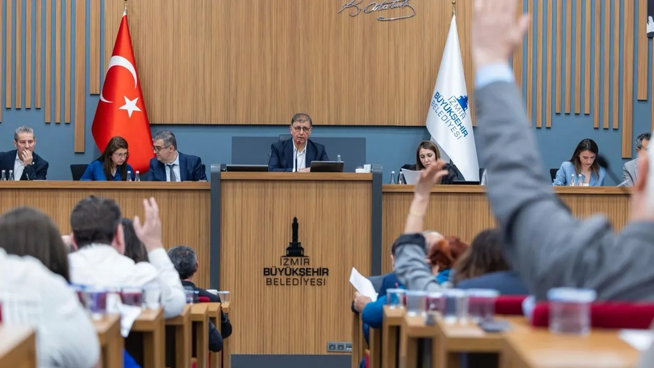 Karşıyaka Stadı için beklenen karar meclisten geçti