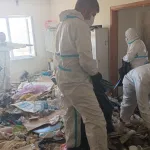 Çöp evden 28 ton çöp çıktı!