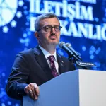 İletişim Başkanı Burhanettin Duran'dan 10 Ağustos mesajı