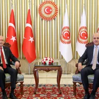 SİYASET
