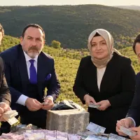 SİYASET
