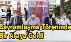 Protokol Ve Vatandaşlar Bayramlaşma Töreninde Bir Araya Geldi