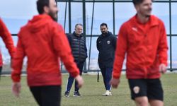 İnegölspor  Arnavutköy Belediyespor maçına hazırlanıyor