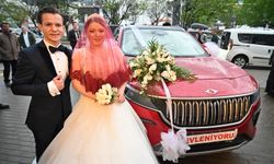 Türkiye’nin otomobili Togg ilk kez gelin arabası oldu