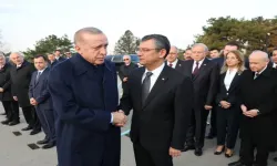 Cumhurbaşkanı Erdoğan ile CHP lideri Özgür Özel bir araya geldi