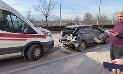 Ahmet Türkel çevre yolunda feci kaza 4 yaralı