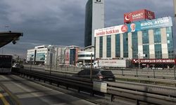 Saadet Partisi'nden İstanbul'da pembe metrobüs vaadi