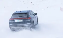 Yerli araç TOGG'u buz ve kar durduramadı! Erciyes Dağında TOGG T10X fırtınası
