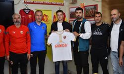 İnegölspor U17 Takımı, Arda Çetinkaya'yı Transfer Etti