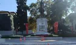 Büyükşehir’den Atatürk Anıtı’na bakım