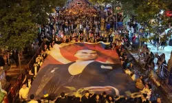 Binlerce Manisalı Festival kortejinde buluştu