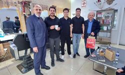 Saadet Partisi  berber ve kuaförleri unutmadı