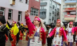 Bursa Gemlik’te 1470 öğrenci sanatla buluşuyor
