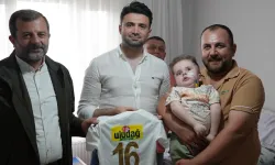 Bursa Gürsulu minik taraftara anlamlı ziyaret