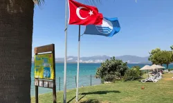 Denizlerimiz gururla dalgalanıyor! Türkiye Mavi Bayrakta ilk 3’te!