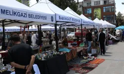 Kayseri Melikgazi Antika Pazarı'na yoğun ilgi