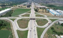 Otomobilin çarptığı kadın kadın ölümden döndü