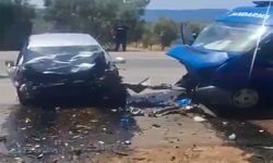 Bursa'da Feci kaza Jandarma aracı ile otomobil çarpıştı