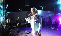 Mardin Yeşilli Kiraz Festivali'nde Niral Ünsal'dan Gazze vurgusu 