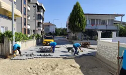 İzmit Yörükler Sokak’ta bozulan parke yola yenileme