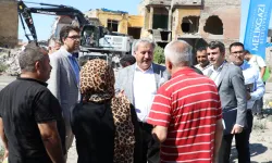 Kayseri Melikgazi'den metruk bina mesaisi
