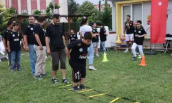 Kocaeli İzmit'te otizmli bireyler sahada kalplere dokundu