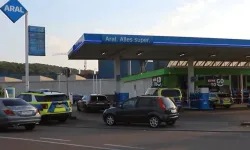 Almanya'da bir Türk, polis başkomiserini vurdu!