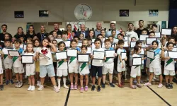 Bursa Nilüfer’de sporla dolu yaz renkli gösterilerle noktalandı