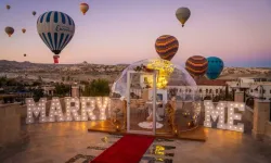 Kapadokya’da romantik teklifler turizme yeni soluk getiriyor