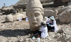 Nemrut’un dev heykellerine 'nano' dokunuş