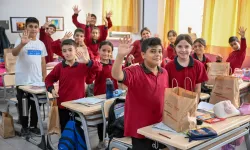 İzmir Bornova’dan öğrencilere sağlıklı beslenme desteği