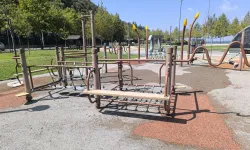 Karamürsel Ereğli Aktif Park'ın zemini yenilendi