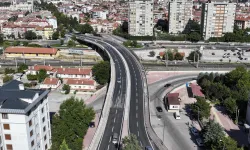 Konya'da Ahmet Öksüz Üst Geçidi’niN asfaltı yenilendi